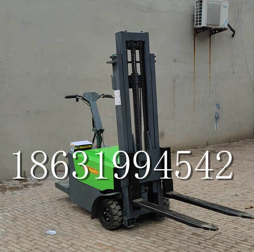 双河市优程全电动叉车插腿式堆高车液压装卸车1.5吨升高小型站驾式铲车